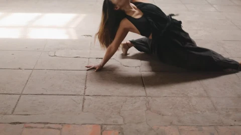 Stock Video Contemporary Dancer Performing A Dance Live Wallpaper For PC - Free Live Wallpaper