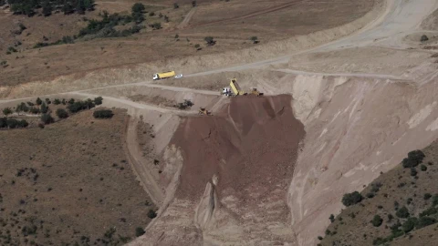 Stock Video Construction Trucks Dumping Material Live Wallpaper For PC - Free Live Wallpaper