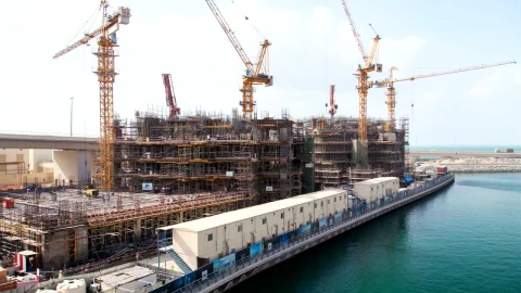 Stock Video Construction Of A Building On A Coast Live Wallpaper For PC - Free Live Wallpaper