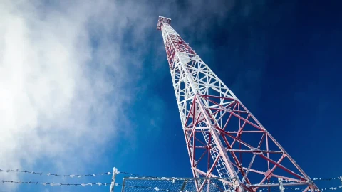 Stock Video Communications Tower And Winter Sky Low View Live Wallpaper For PC - Free Live Wallpaper