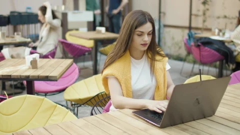 Stock Video College Classmates In Meeting To Do Homework Live Wallpaper For PC - Free Live Wallpaper
