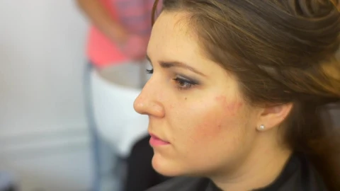 Stock Video Face Of A Woman Being Combed In An Aesthetic Live Wallpaper For PC - Free Live Wallpaper
