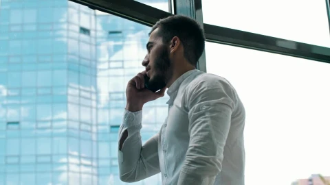 Stock Video Entrepreneur Receiving A Call Live Wallpaper For PC - Free Live Wallpaper