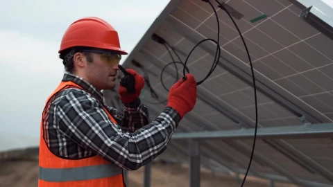 Stock Video Engineer Installing Solar Panels Live Wallpaper For PC - Free Live Wallpaper
