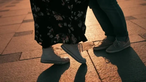 Stock Video Engaged Couple Dancing Happily Live Wallpaper For PC - Free Live Wallpaper