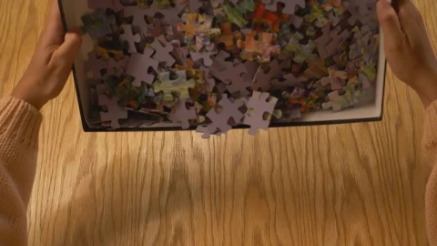 Stock Video Emptying A Box With Puzzle Pieces Live Wallpaper For PC - Free Live Wallpaper