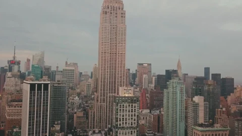 Stock Video Empire State Building Surrounded By Other Buildings Live Wallpaper For PC - Free Live Wallpaper