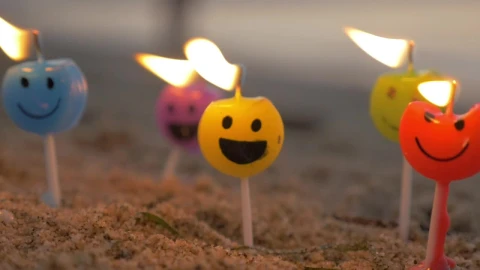 Stock Video Emoji Candles Burning Live Wallpaper For PC - Free Live Wallpaper