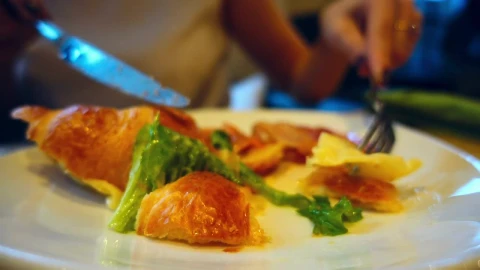 Stock Video Eating A Delicious Breakfast Live Wallpaper For PC - Free Live Wallpaper