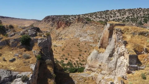 Stock Video Dusty Hills Leading To A River Live Wallpaper For PC - Free Live Wallpaper