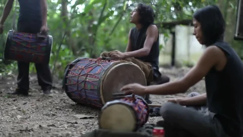 Stock Video Drummers At The Jungle Live Wallpaper For PC - Free Live Wallpaper