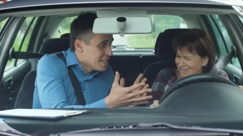 Stock Video Driving Instructor Angry At His Student Live Wallpaper For PC - Free Live Wallpaper