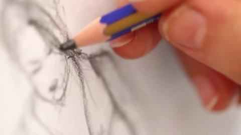 Stock Video Drawing A Woman On A Canvas Live Wallpaper For PC - Free Live Wallpaper