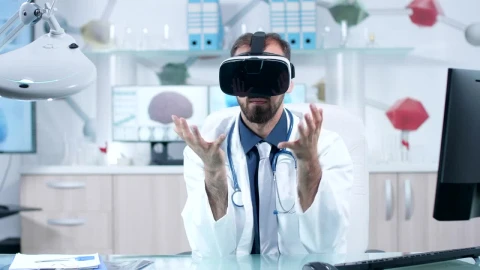 Stock Video Doctor Uses Vr Innovation To Explore D Brain Live Wallpaper For PC - Free Live Wallpaper