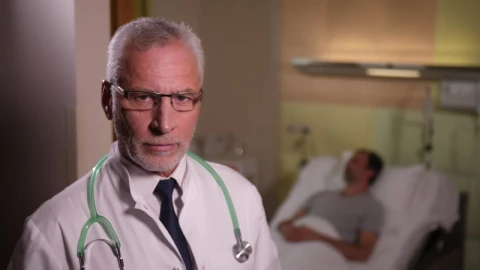Stock Video Doctor Standing In A Ward Live Wallpaper For PC - Free Live Wallpaper