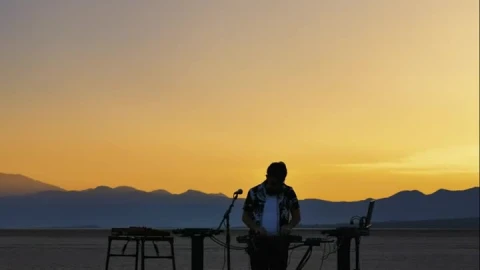 Stock Video Dj Playing In A Desert At Dusk 4242 Live Wallpaper For PC - Free Live Wallpaper