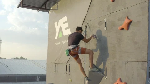 Stock Video Descending A Large Mountaineering Wall With A Rope Live Wallpaper For PC - Free Live Wallpaper