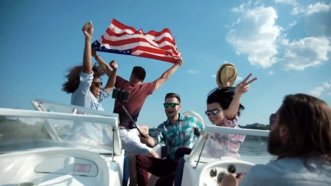 Stock Video Friends Having Fun On A Speedboat Live Wallpaper For PC - Free Live Wallpaper