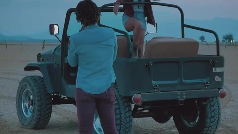 Stock Video Friends Having Fun During A Road Trip Stop Live Wallpaper For PC - Free Live Wallpaper