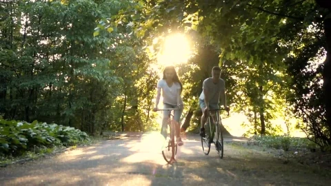 Stock Video Friends Enjoy Sunny Bike Ride In Park Live Wallpaper For PC - Free Live Wallpaper