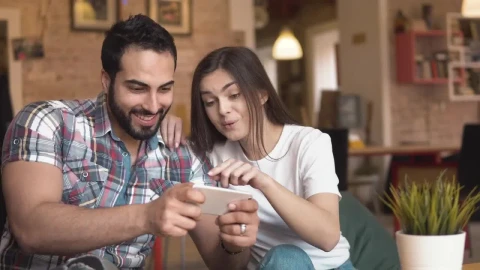 Stock Video Friends Enjoy Mobile Gaming On Break Live Wallpaper For PC - Free Live Wallpaper