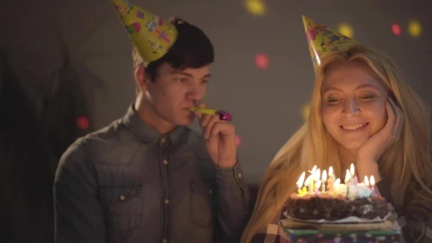 Stock Video Friends Celebrating A Happy Birthday Live Wallpaper For PC - Free Live Wallpaper