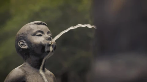 Stock Video Fountain In The Shape Of A Kid Live Wallpaper For PC - Free Live Wallpaper