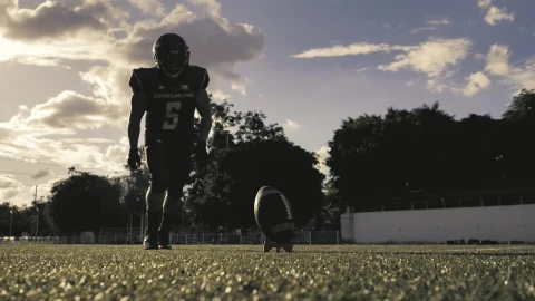 Stock Video Football Player Kicking The Ball Live Wallpaper For PC - Free Live Wallpaper