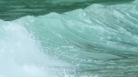Stock Video Foamy Waves Crashing Live Wallpaper For PC - Free Live Wallpaper