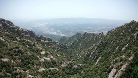 Stock Video Flying Between Mountain Ranges Live Wallpaper For PC - Free Live Wallpaper