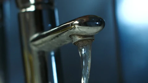 Stock Video Flowing Water From The Faucet Live Wallpaper For PC - Free Live Wallpaper