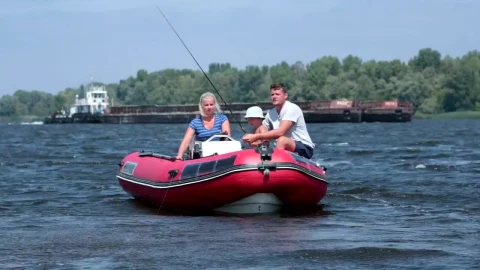 Stock Video Fishing From A Small Boat Live Wallpaper For PC - Free Live Wallpaper