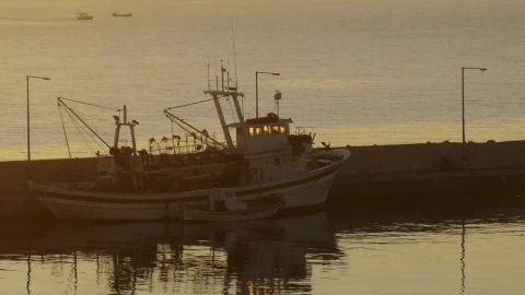 Stock Video Fishing Boat Anchored Up Live Wallpaper For PC - Free Live Wallpaper