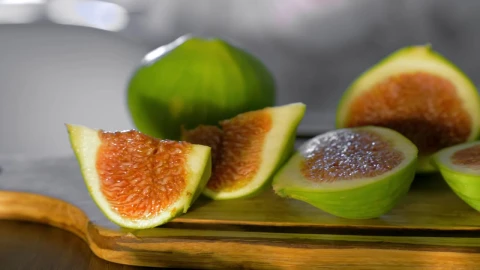 Stock Video Figs And Basil Leaves Live Wallpaper For PC - Free Live Wallpaper
