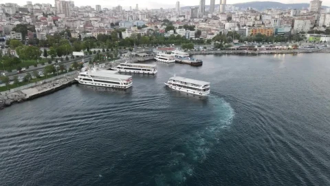 Stock Video Ferryboats Anchored In A Pier Live Wallpaper For PC - Free Live Wallpaper