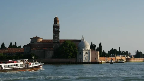 Stock Video Ferrie Sailing In Venice Live Wallpaper For PC - Free Live Wallpaper