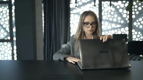 Stock Video Female Lawyer Starts Working With Her Laptop Live Wallpaper For PC - Free Live Wallpaper