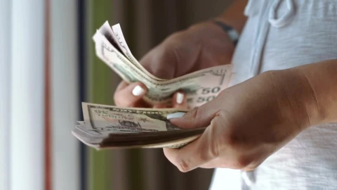 Stock Video Female Hands Counting Cash Live Wallpaper For PC - Free Live Wallpaper