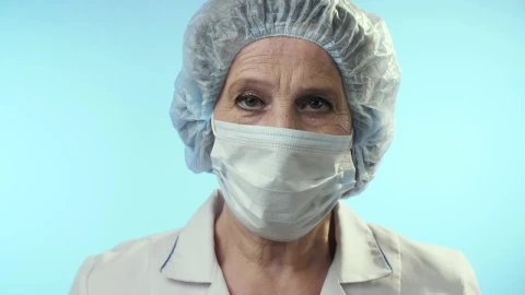 Stock Video Female Doctor Looking At An X Ray Portrait Live Wallpaper For PC - Free Live Wallpaper