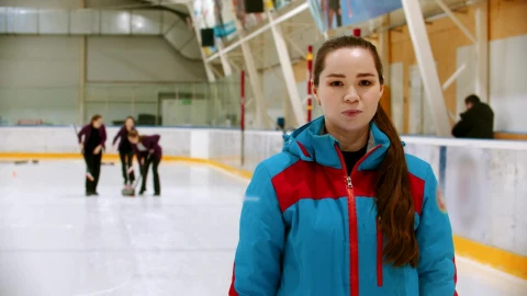 Stock Video Female Curling Player Head On On An Ice Rink Live Wallpaper For PC - Free Live Wallpaper