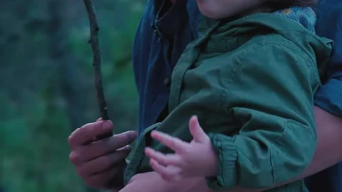 Stock Video Father And His Little Daughter Eating Marshmallows In Nature Live Wallpaper For PC - Free Live Wallpaper
