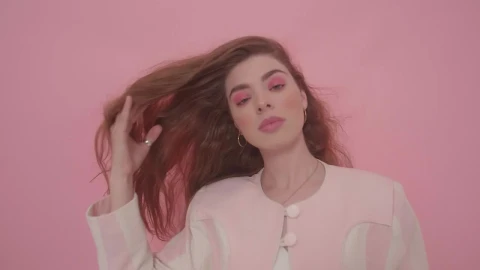 Stock Video Fashion Model On A Pink Background Live Wallpaper For PC - Free Live Wallpaper