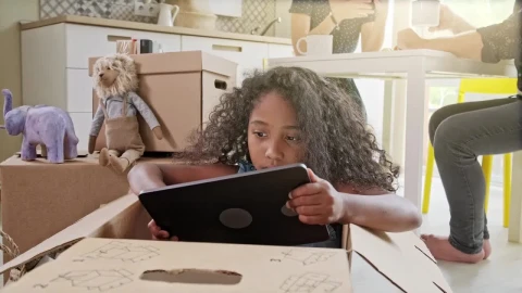 Stock Video Family Unpacking In Their New Home Live Wallpaper For PC - Free Live Wallpaper