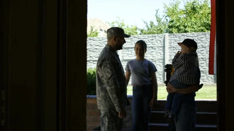 Stock Video Family Saying Goodbye To Soldier Live Wallpaper For PC - Free Live Wallpaper