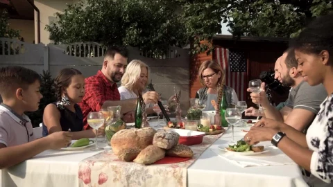 Stock Video Family Reunion Dinner In The Garden Live Wallpaper For PC - Free Live Wallpaper