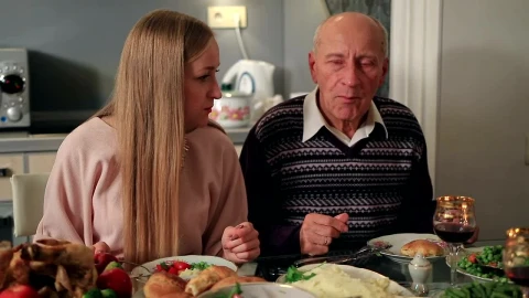 Stock Video Family Having Thanksgiving Dinner Live Wallpaper For PC - Free Live Wallpaper