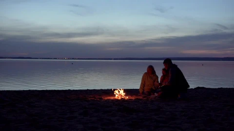 Stock Video Family Enjoying A Campfire At The Beach Live Wallpaper For PC - Free Live Wallpaper