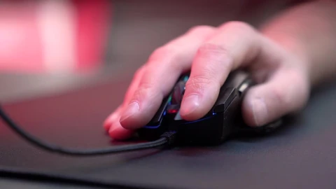 Stock Video Hand Using A Gaming Mouse Live Wallpaper For PC - Free Live Wallpaper