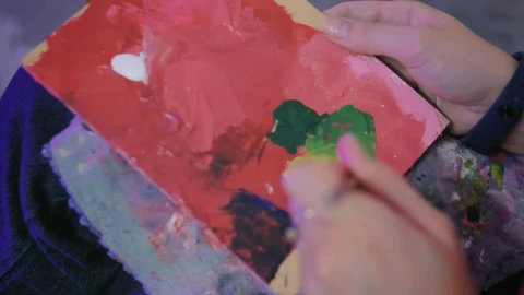 Stock Video Hand Of An Artist Painting A Picture Live Wallpaper For PC - Free Live Wallpaper