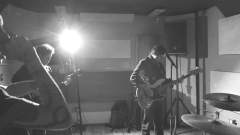 Stock Video Guitarists Playing And Vocalist Singing Live Wallpaper For PC - Free Live Wallpaper